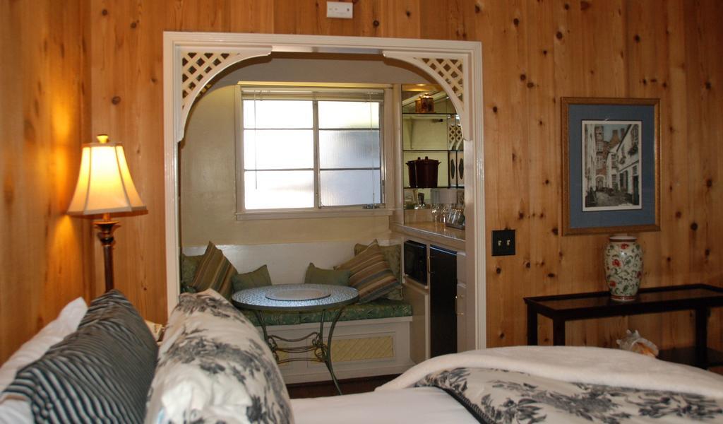 Carmel Garden Inn الغرفة الصورة