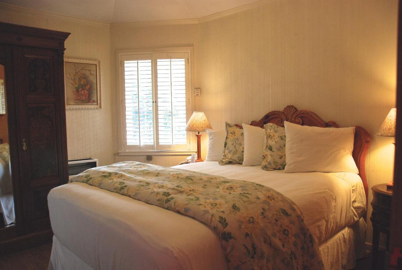 Carmel Garden Inn الغرفة الصورة